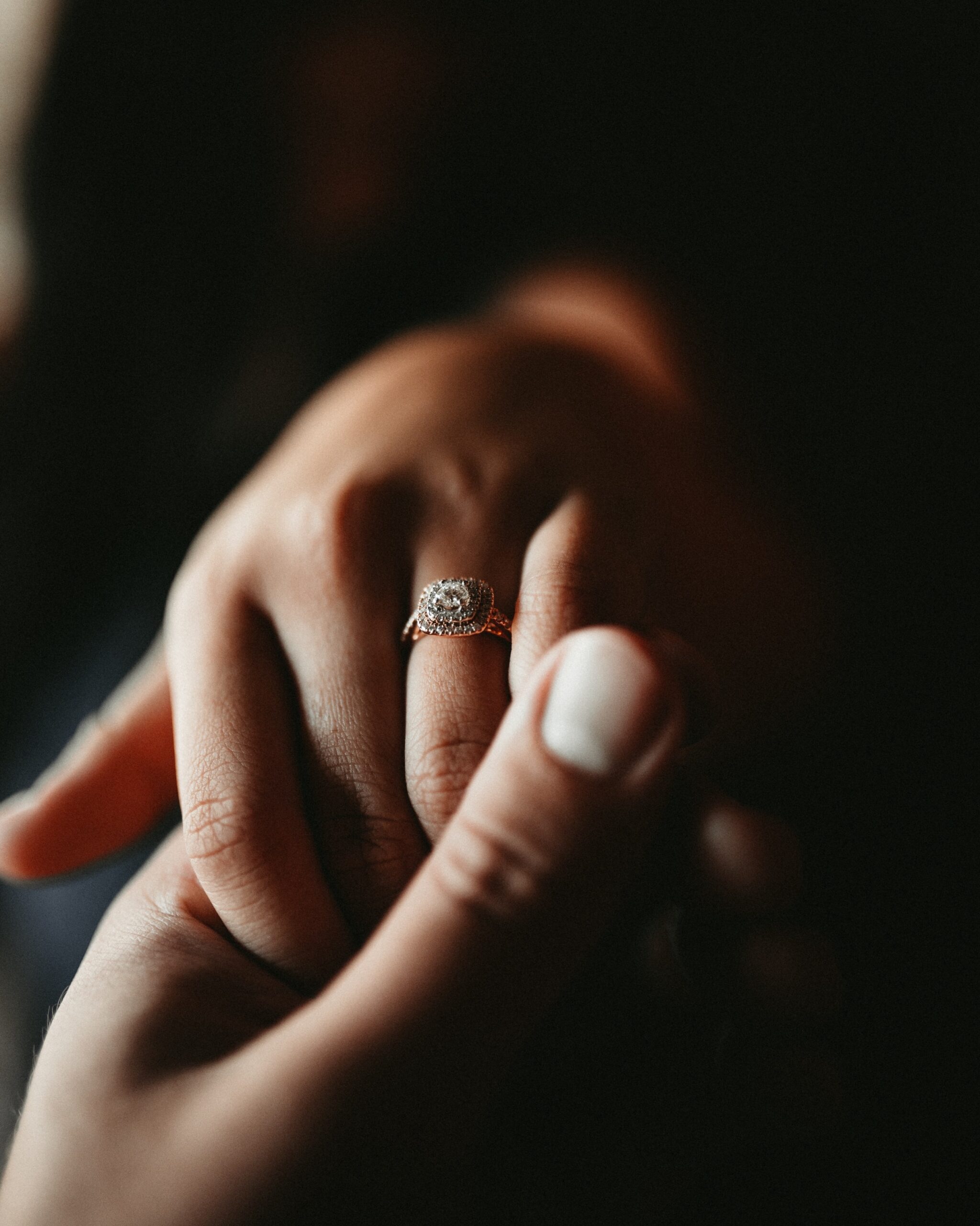 How to Get Him to Propose To You Without Asking (These Tricks Work!)